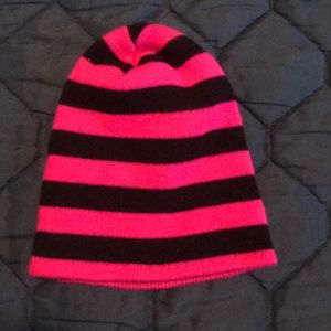 Magenta stripes beanie